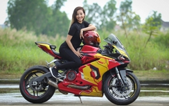 Mỹ nữ nuột nà khoe dáng bên "ngựa sắt" Ducati 959 Panigale